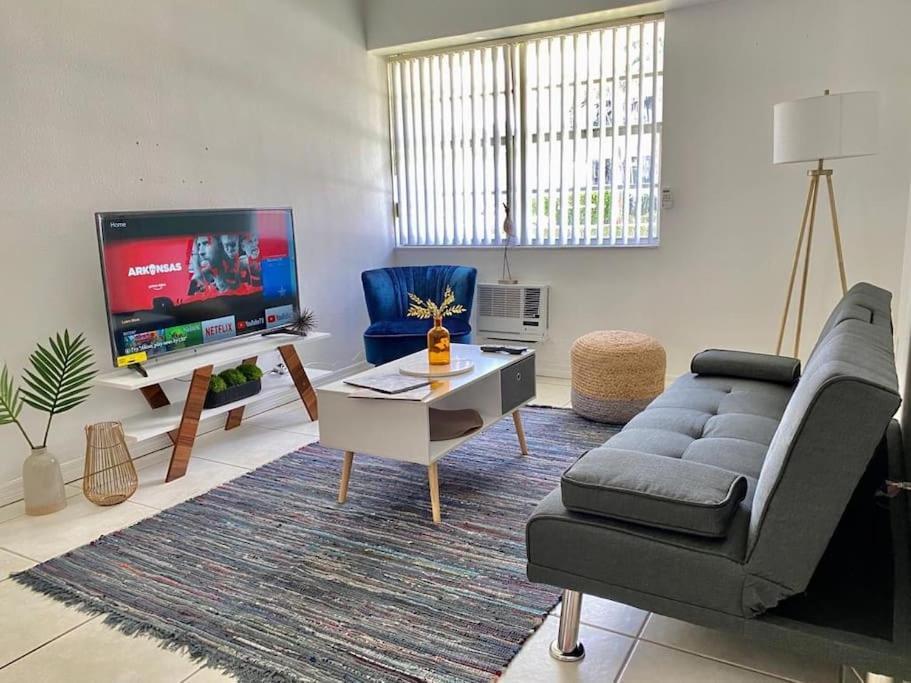 Miami Beach Home Near The Ocean Экстерьер фото